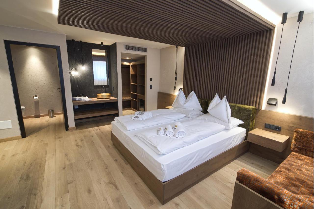 Bonfanti Design Hotel Chienes Extérieur photo