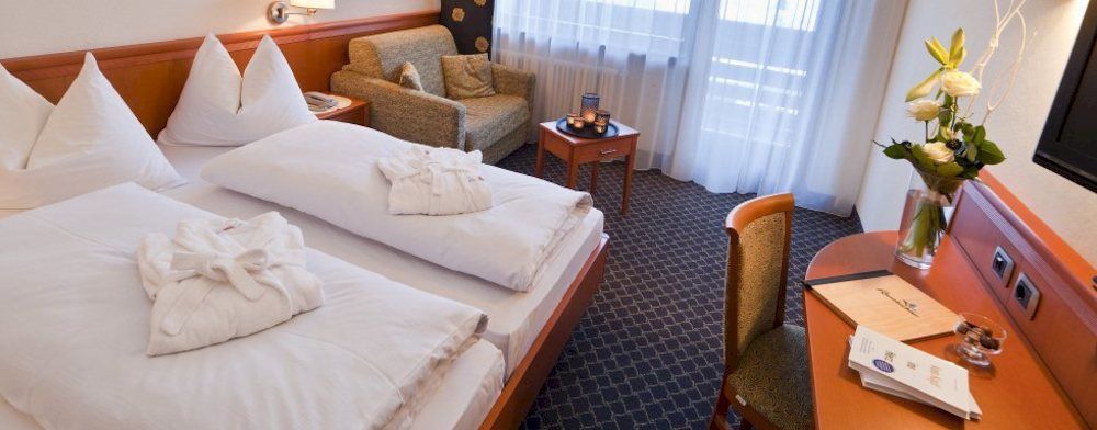 Bonfanti Design Hotel Chienes Extérieur photo